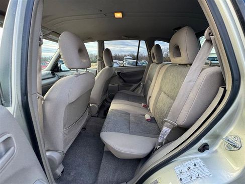 Used 2002 Toyota RAV4 4WD image 34