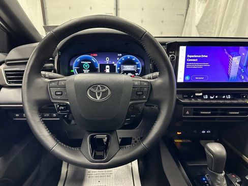 Used 2026 Toyota Camry XSE FWD image 18