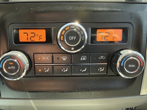 Used 2019 Nissan Frontier SL AWD/4WD image 20