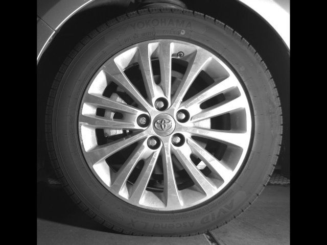Used 2013 Toyota Avalon Limited FWD image 9