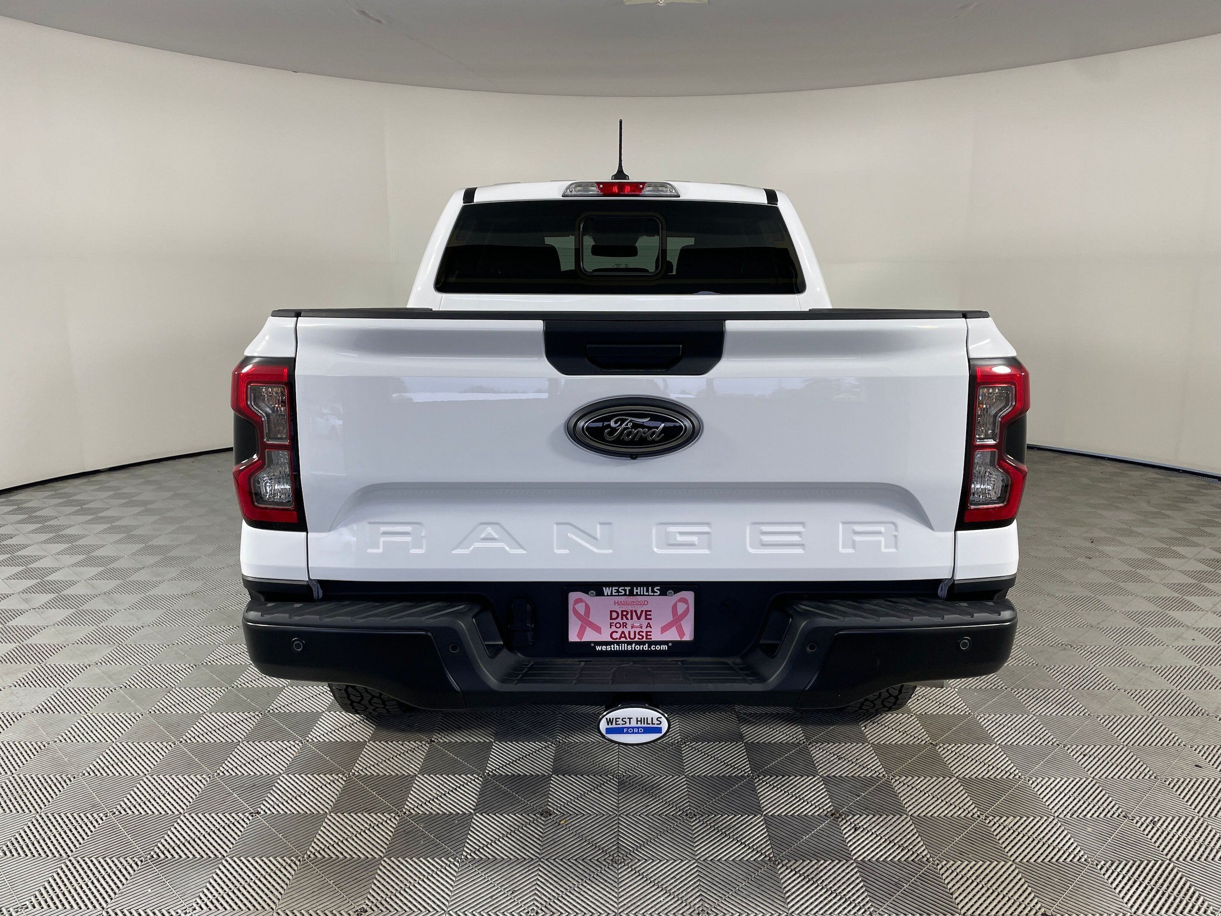 New 2026 Ford Ranger XLT w/ Equipment Group 301A High AWD/4WD image 12