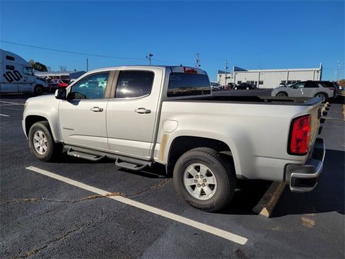 Used 2018 Chevrolet Colorado W/T w/ WT Convenience Package image 4
