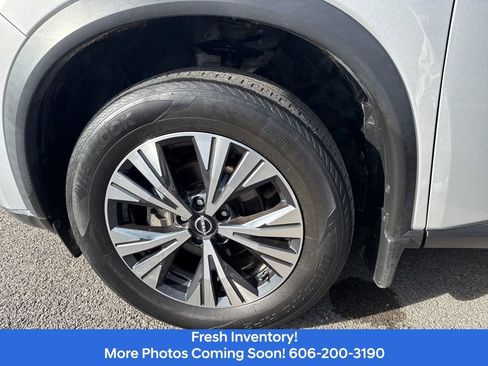 Used 2022 Nissan Rogue SV AWD/4WD image 10