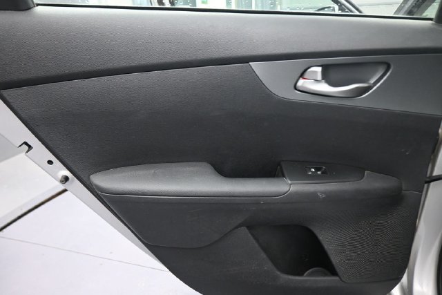 Used 2021 Kia Forte LXS FWD image 18