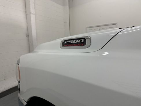Used 2024 RAM 2500 Big Horn AWD/4WD image 21