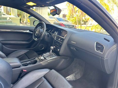 Used 2013 Audi RS 5 Coupe w/ Audi MMI Navigation Plus Pkg AWD/4WD image 58