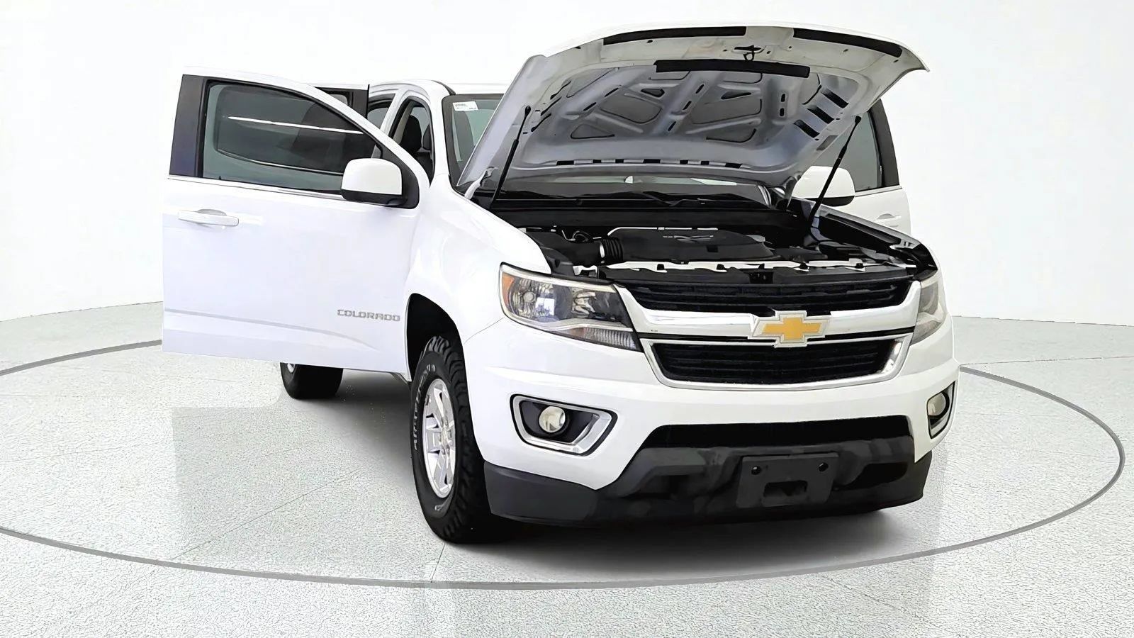 Used 2020 Chevrolet Colorado W/T w/ WT Convenience Package RWD image 12