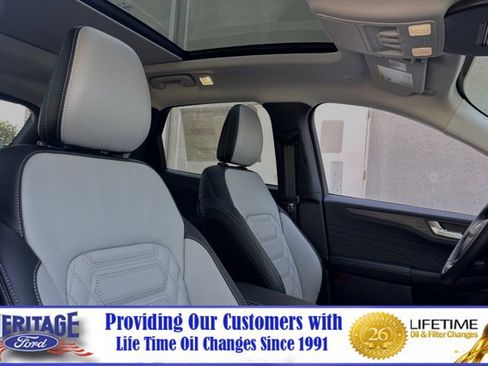 New 2024 Ford Escape SE w/ PHEV Premium Package FWD image 14