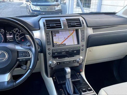 Used 2021 Lexus GX 460 Premium image 8