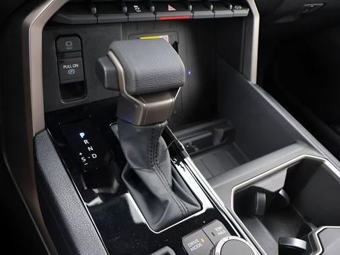 New 2026 Toyota Tundra SR5 AWD/4WD image 25