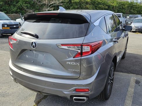 Used 2025 Acura RDX SH-AWD w/ Advance Package image 12