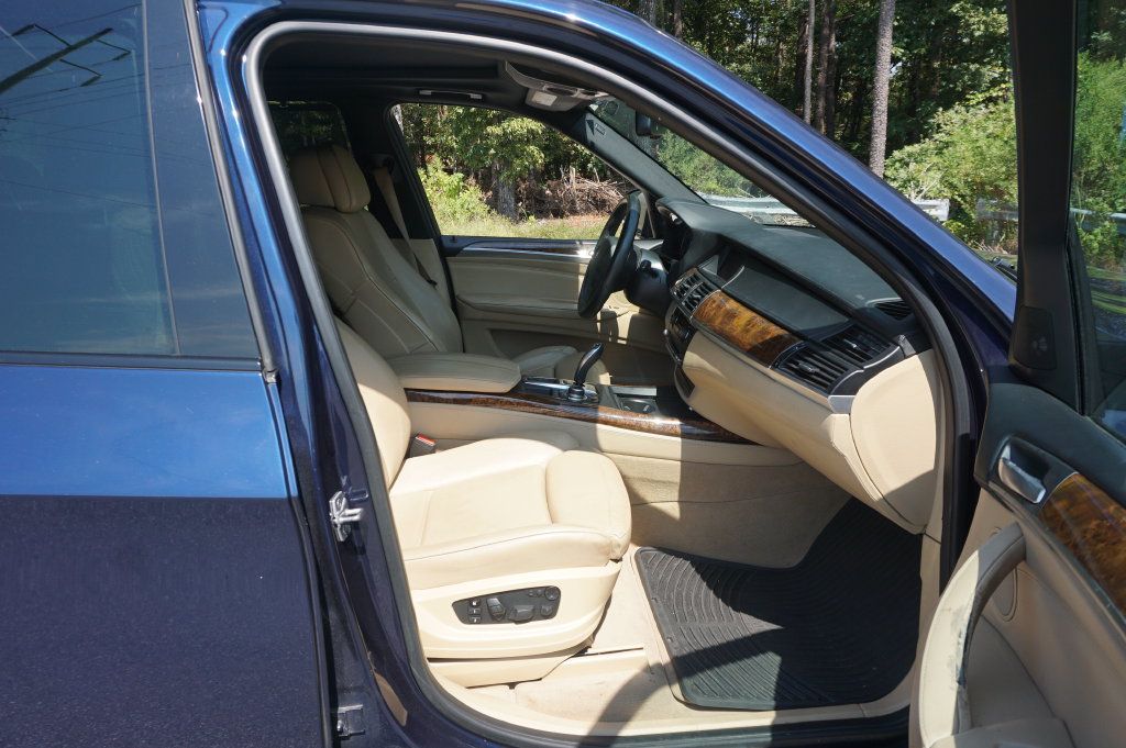 Used 2011 BMW X5 xDrive50i AWD/4WD image 17