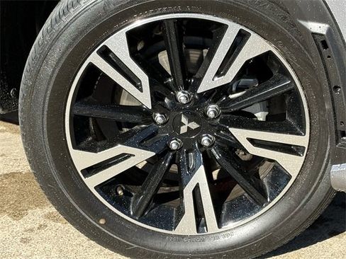 Used 2024 Mitsubishi Eclipse Cross AWD image 7