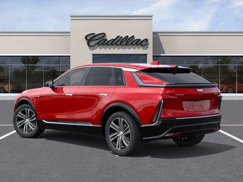 New 2025 Cadillac Lyriq Luxury image 29