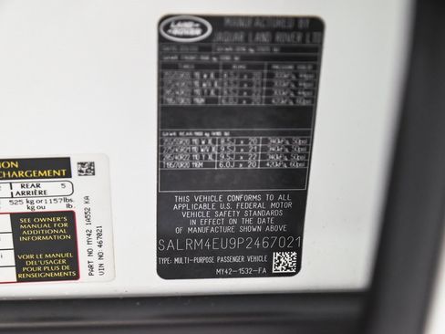 Used 2023 Land Rover Discovery HSE R-Dynamic image 16