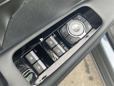 New 2026 Lincoln Nautilus Premier image 13