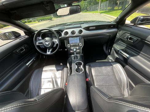 Used 2019 Ford Mustang GT Premium w/ Equipment Group 401A RWD image 30