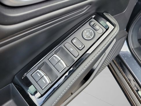 Used 2023 Honda Accord Touring image 32