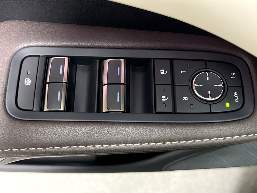 New 2026 Lexus RX 350 AWD image 40