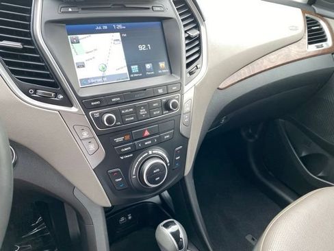 Used 2018 Hyundai Santa Fe Sport FWD image 17