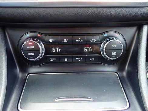 Used 2019 Mercedes-Benz CLA 250 4MATIC image 21