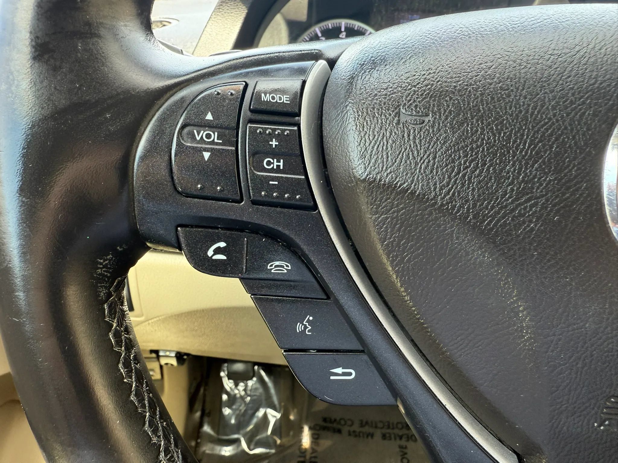 Used 2018 Acura RDX w/ AcuraWatch Plus Package FWD image 34
