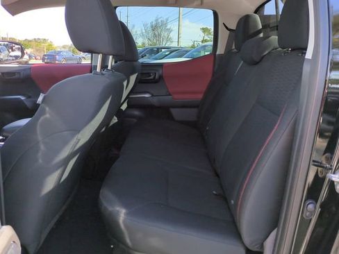 Used 2018 Toyota Tacoma SR5 image 14