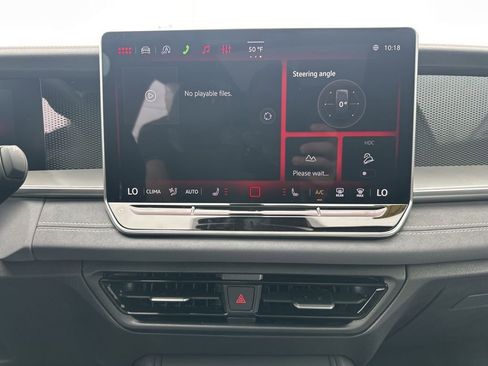 New 2026 Volkswagen Tiguan SE R-Line AWD/4WD image 16