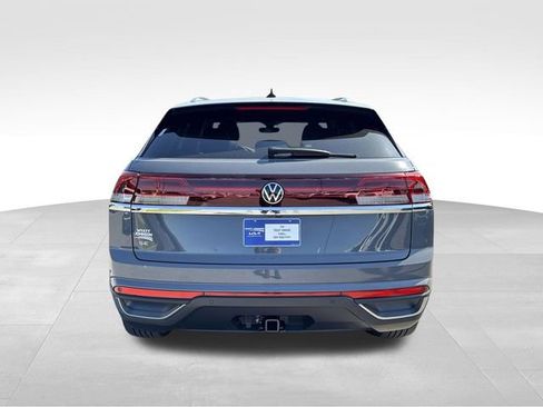 New 2026 Volkswagen Atlas Cross Sport SE FWD image 4