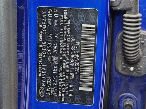 Used 2024 Hyundai Elantra SE FWD image 23