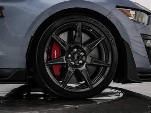 Used 2022 Ford Mustang Shelby GT500 w/ Carbon Fiber Track Pack RWD image 99