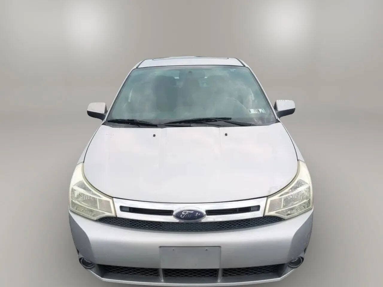 Used 2009 Ford Focus SES FWD image 2
