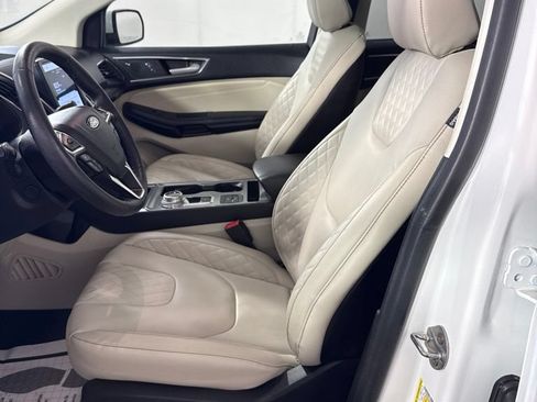 Used 2024 Ford Edge Titanium w/ Equipment Group 301A AWD/4WD image 15