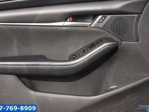 Used 2022 MAZDA MAZDA3 Sedan image 10