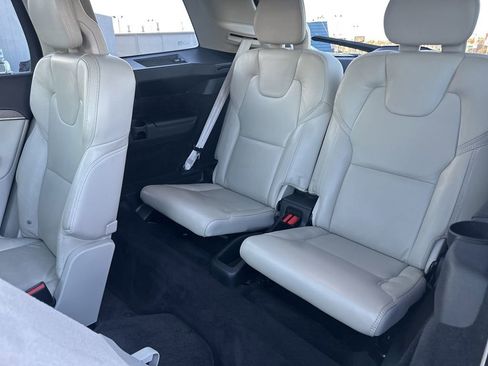 Used 2022 Volvo XC90 T6 Inscription w/ Advanced Package image 16