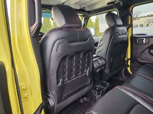 Used 2023 Jeep Gladiator Rubicon w/ LED Lighting Group image 15