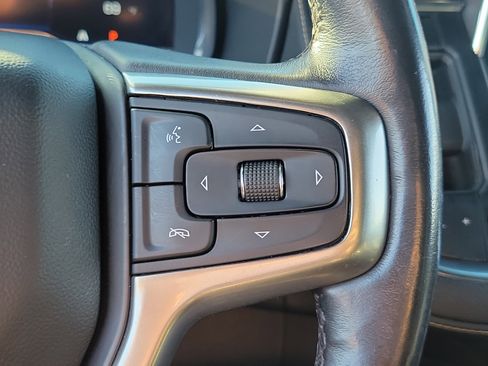 Used 2022 Chevrolet Suburban Premier image 28