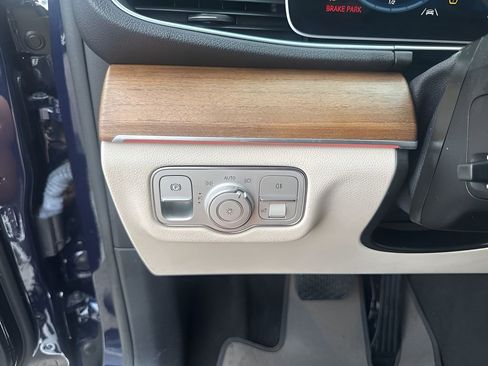 Used 2021 Mercedes-Benz GLE 350 4MATIC image 30