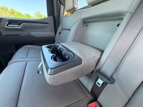 New 2026 GMC Sierra 1500 SLT AWD/4WD image 25