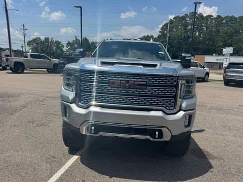 Used 2020 GMC Sierra 2500 Denali w/ Denali Ultimate Package AWD/4WD image 6