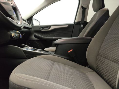 Used 2022 Ford Escape SE FWD image 17
