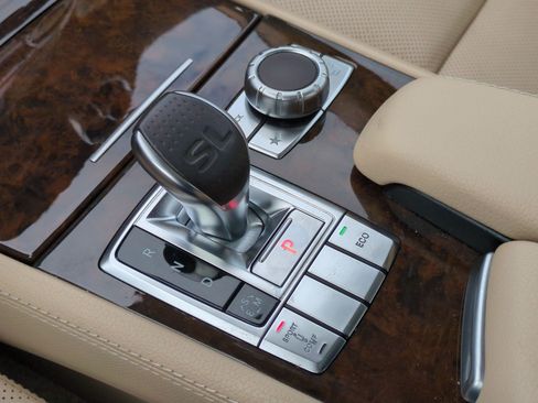 Used 2013 Mercedes-Benz SL 550 image 26