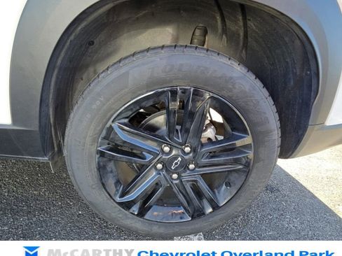 Used 2024 Chevrolet Trax ACTIV w/ Sunroof Package image 7
