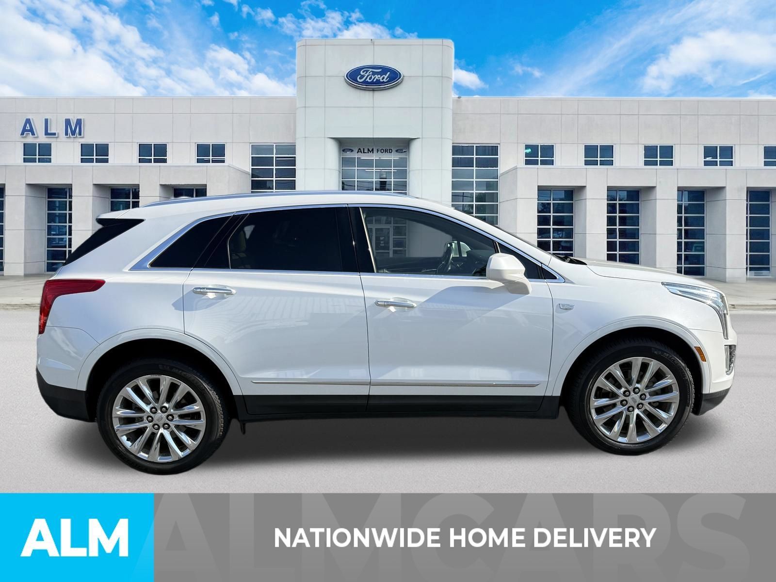 Used 2019 Cadillac XT5 Luxury FWD image 4