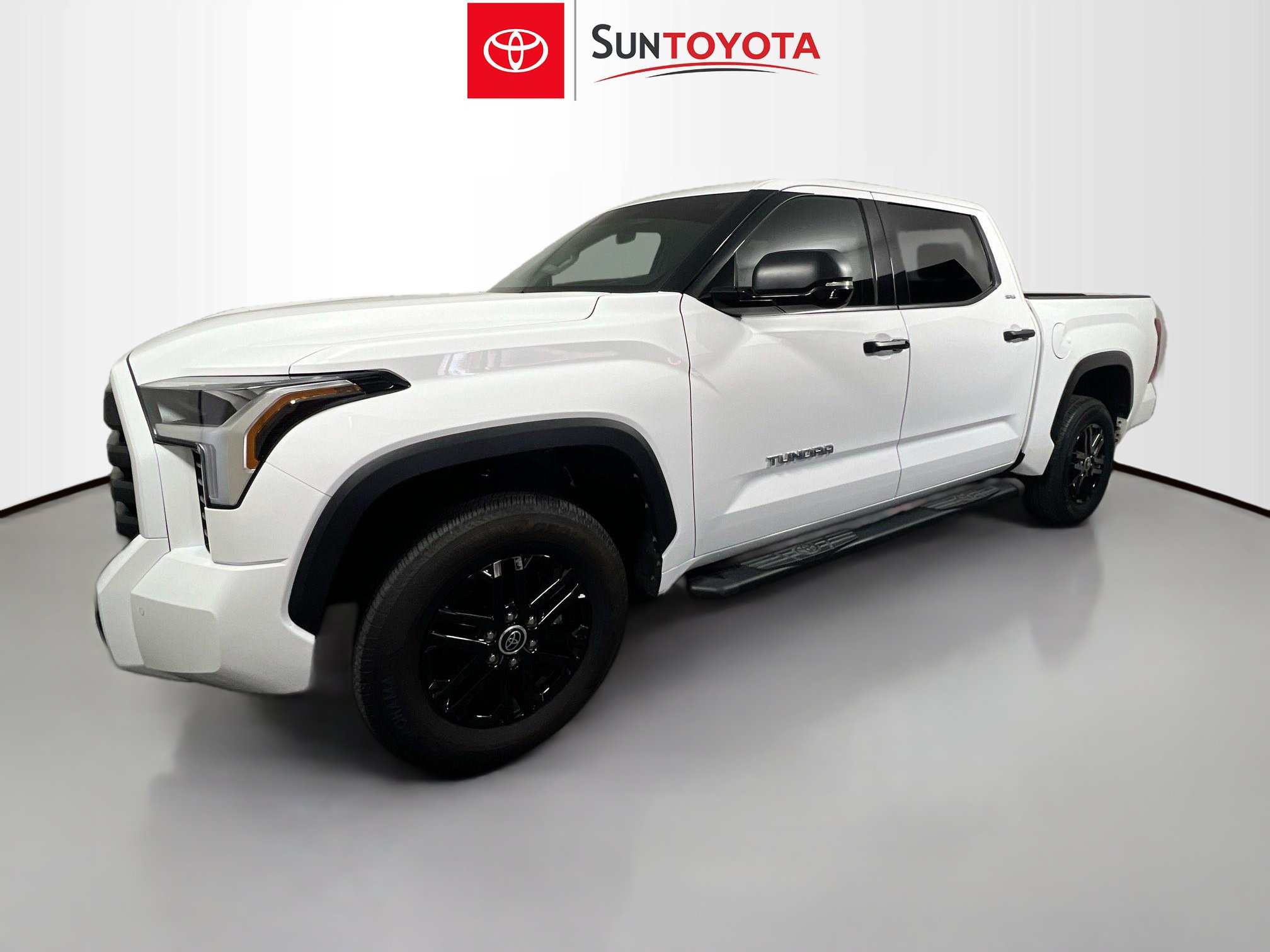 Used 2023 Toyota Tundra SR5 w/ SR5 Convenience Package AWD/4WD image 9