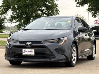 Used 2025 Toyota Corolla LE FWD video 3