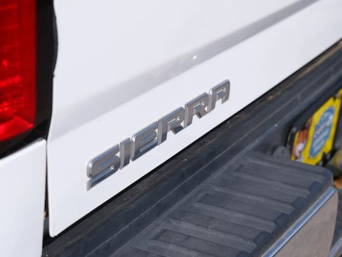 Used 2016 GMC Sierra 2500 2WD Crew Cab image 16