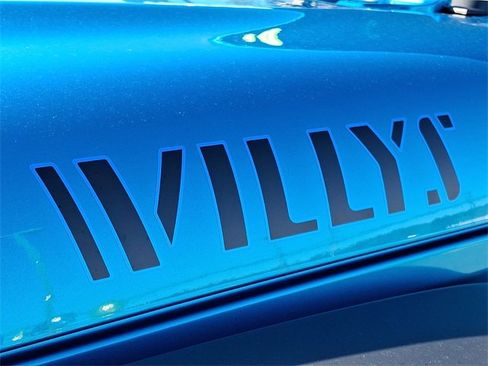 Used 2024 Jeep Wrangler Unlimited image 29