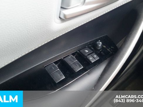 Used 2025 Toyota Corolla XSE FWD image 32