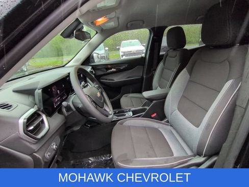 Certified 2025 Chevrolet TrailBlazer LT AWD/4WD image 18